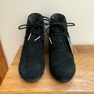 TOMS Kala wedge bootie women’s 6.5